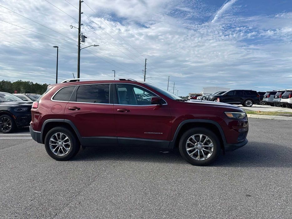 Jeep Cherokee Latitude Plus 4x4      2021