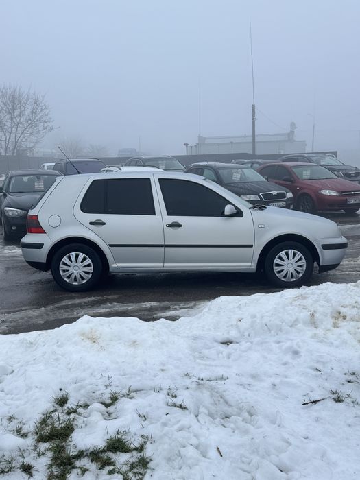 Volkswagen Golf 1998