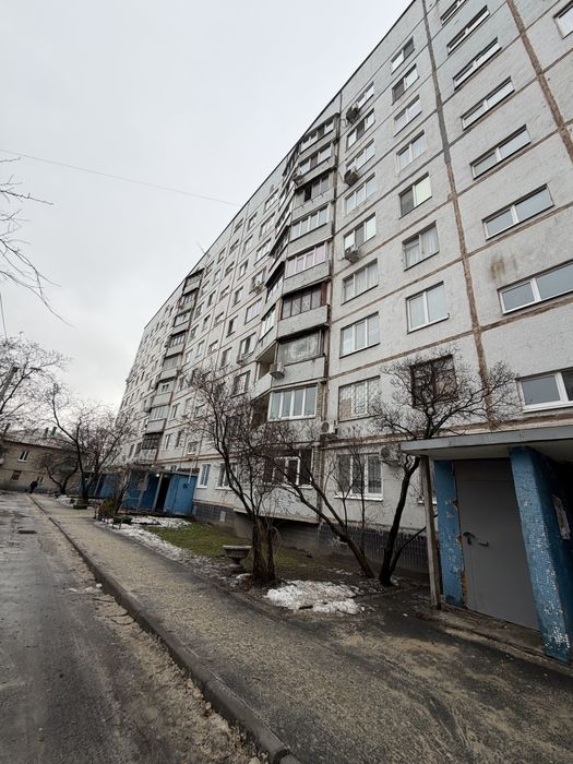 Продам 2х комнатную квартиру.Холодная гора