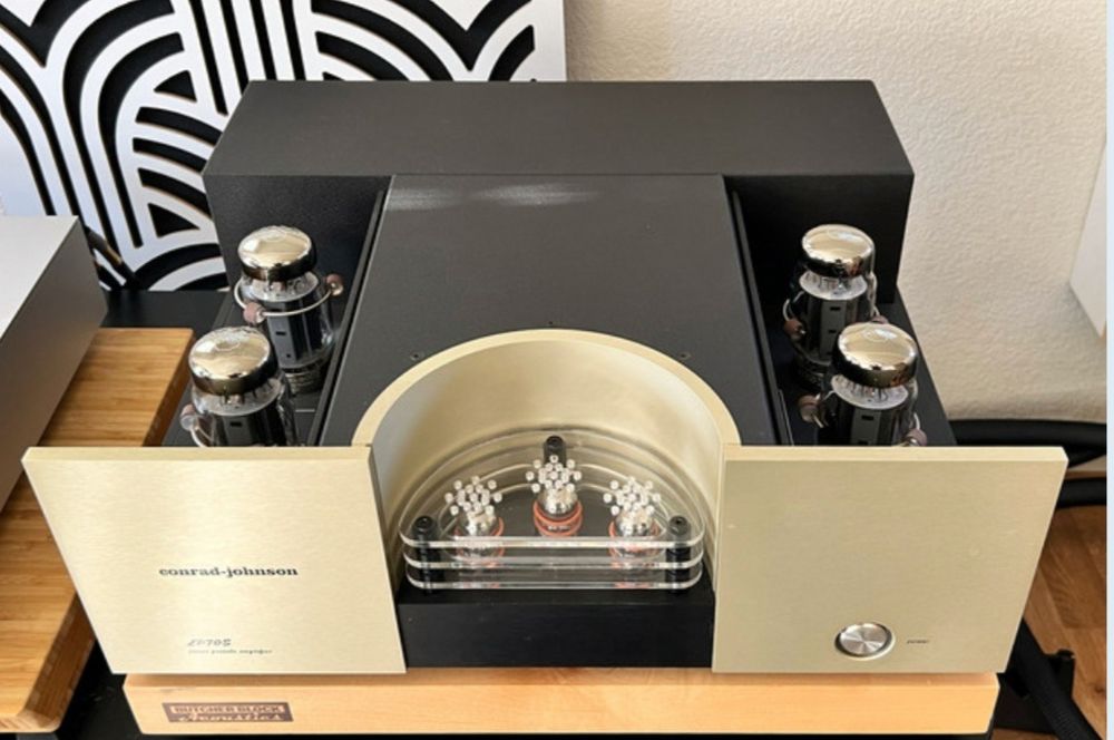 Ламповый усилитель Conrad-Johnson LP70S