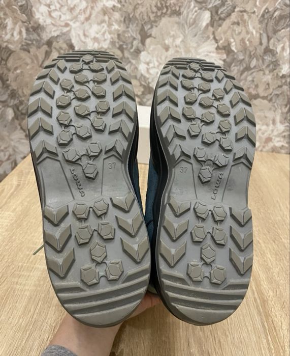 Lowa gore- tex зимові черевики ботінки кросівки