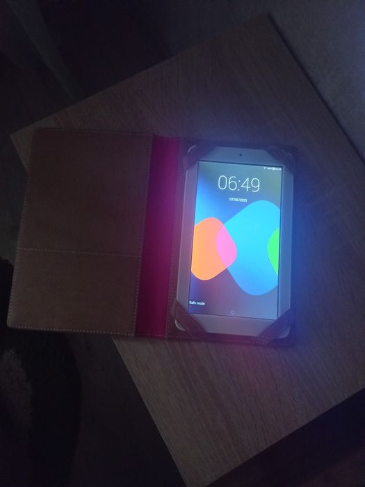 Планшет Алкатель Pixi 3 (7) модель 8055