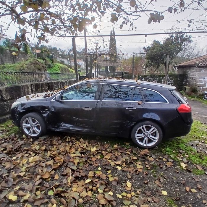 Vendo material opel insignia