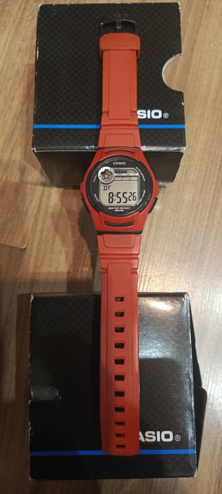 Zegarek Casio W213 czerwony.