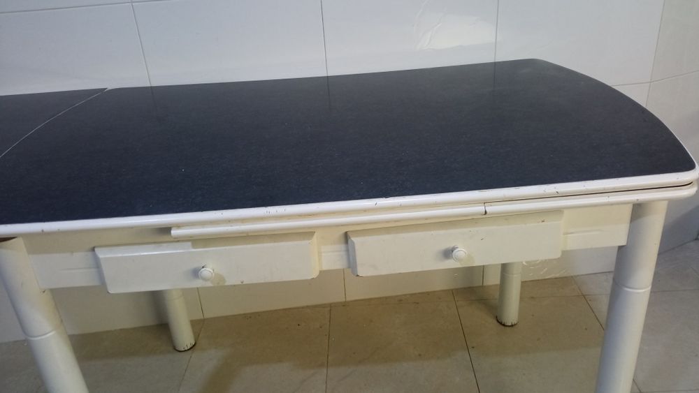 Mesa      de cozinha