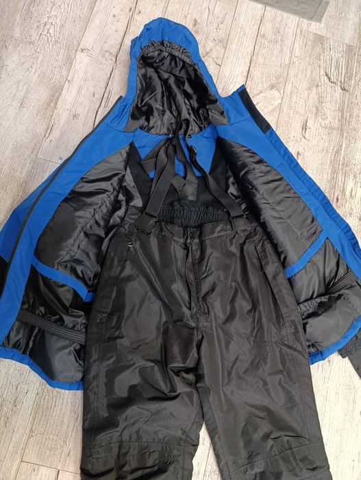 Продам  Горнолыжные  комбинезон  комплект...