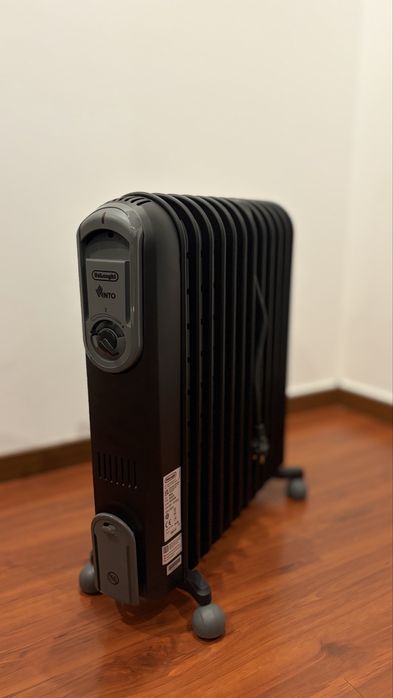 Aquecedor a óleo Delonghi Vento