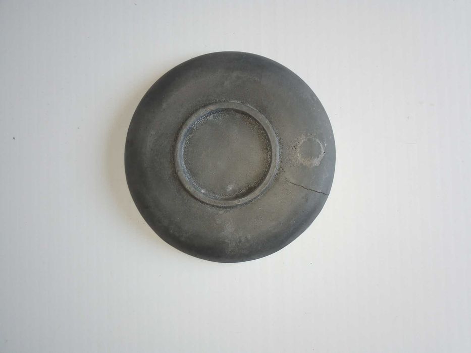 Cinzeiro publicitário Banco Nacional Ultramarino, em metal