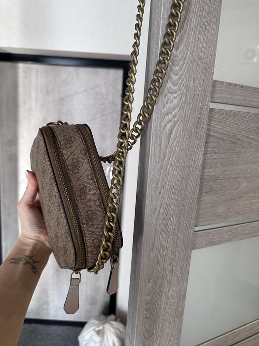 Продам сумочку Guess оригинал!