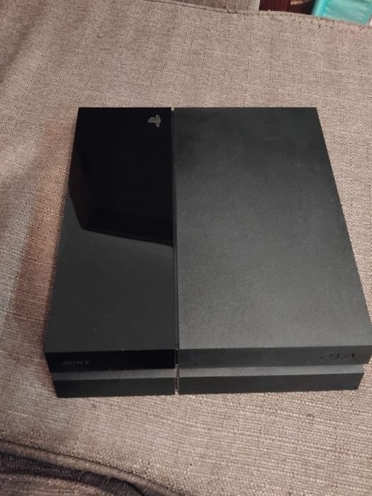 Playstation 4 fat