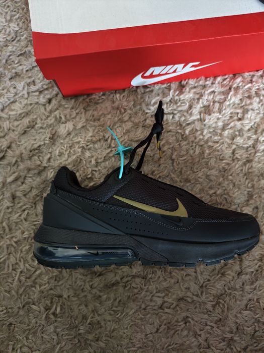 Nike air max pulse 42
