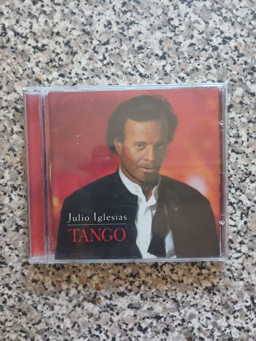 CDs originais em exemplar estado de conservação 4€ unidade