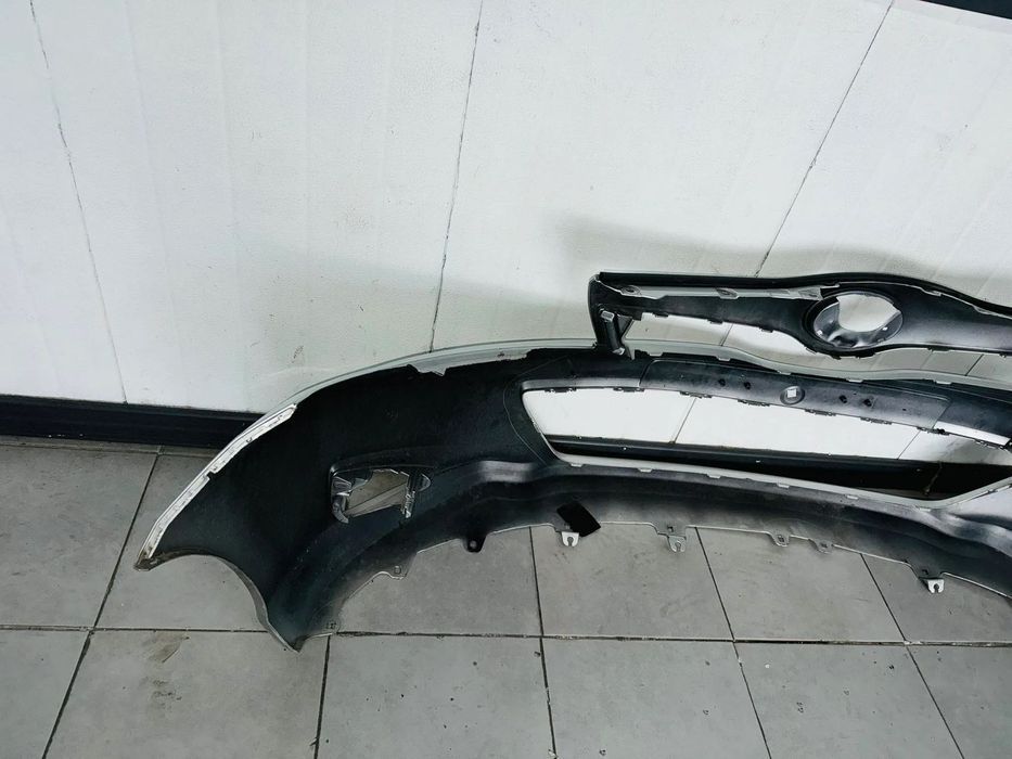 Para Choques Frente Toyota Yaris - 2011 / 2014 - PCH1693