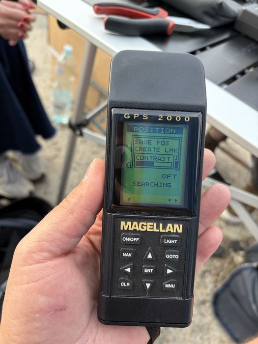 Klasyczny GPS Magellan 2000 – Kolekcjonerski sprzęt retro