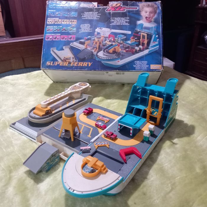 Auto Kit Super Ferry da Famosa