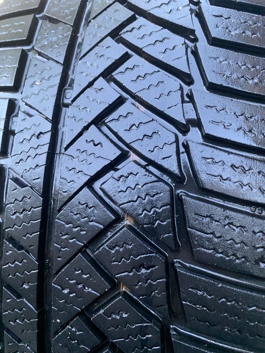 Продам гуму continental розмір 205/50R17 зима