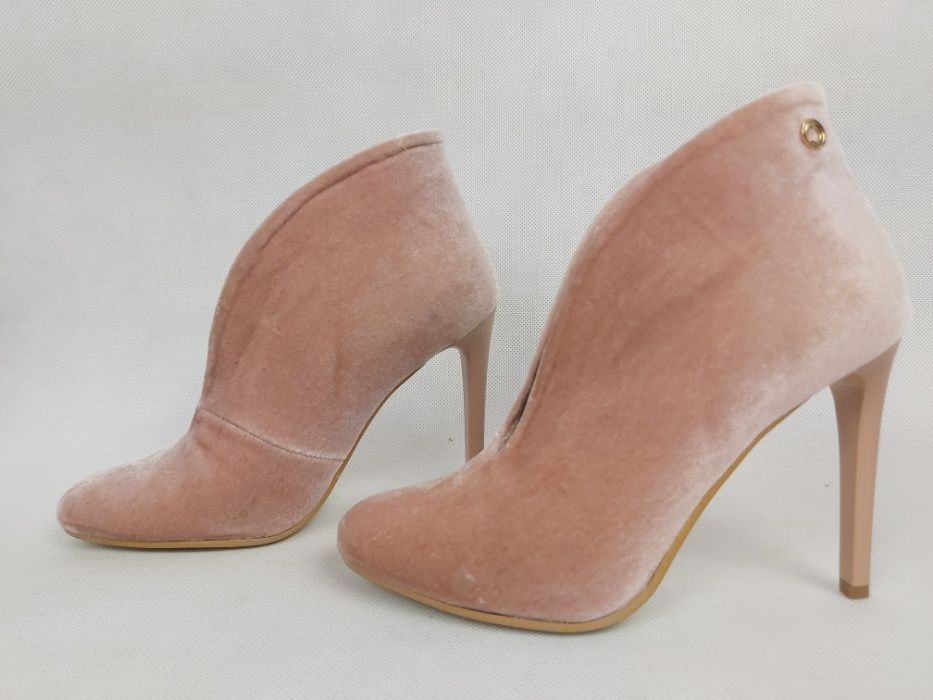 Botki welur cielisty róż 36 CARINII oryginalne plusz HIT