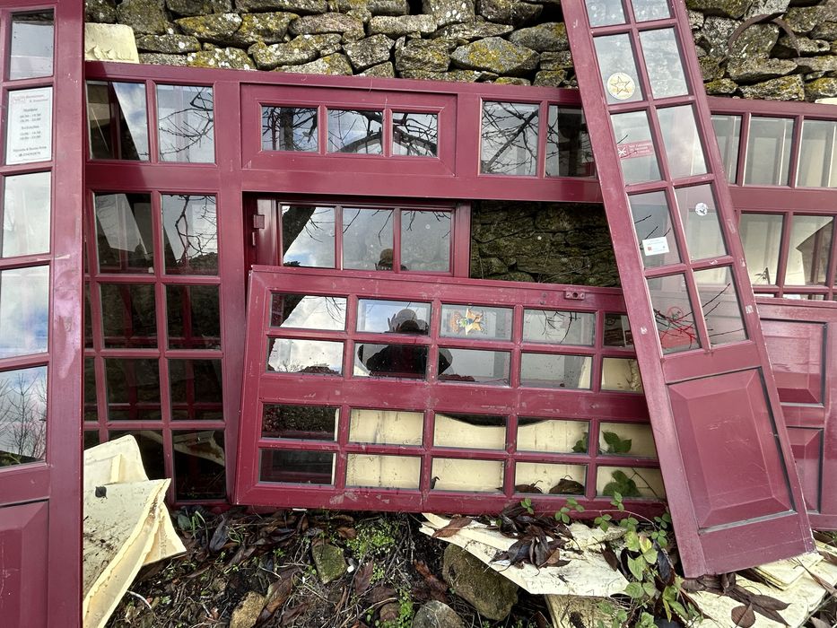 Fachada em Aluminio vermelho