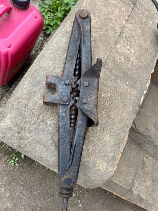 Продам домкрат