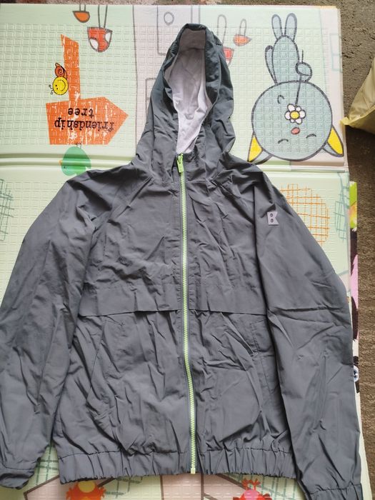 Куртка вітрівка на хлопця 10-12 років