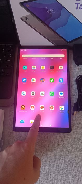 Lenovo Tab M10 HD 2 Gen 4GB/64GB + 64GB SD (128GB) + Klawiatura + Etui + Pudełko + ładowarka
