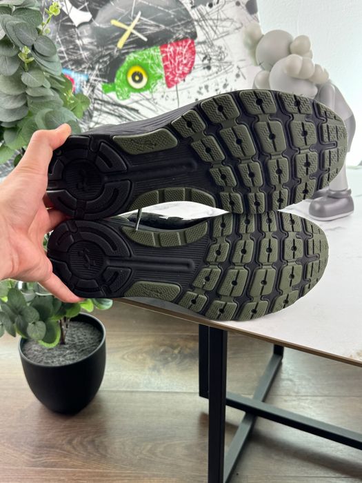 Кросівки Under Armour Charged 45 розмір Е15628