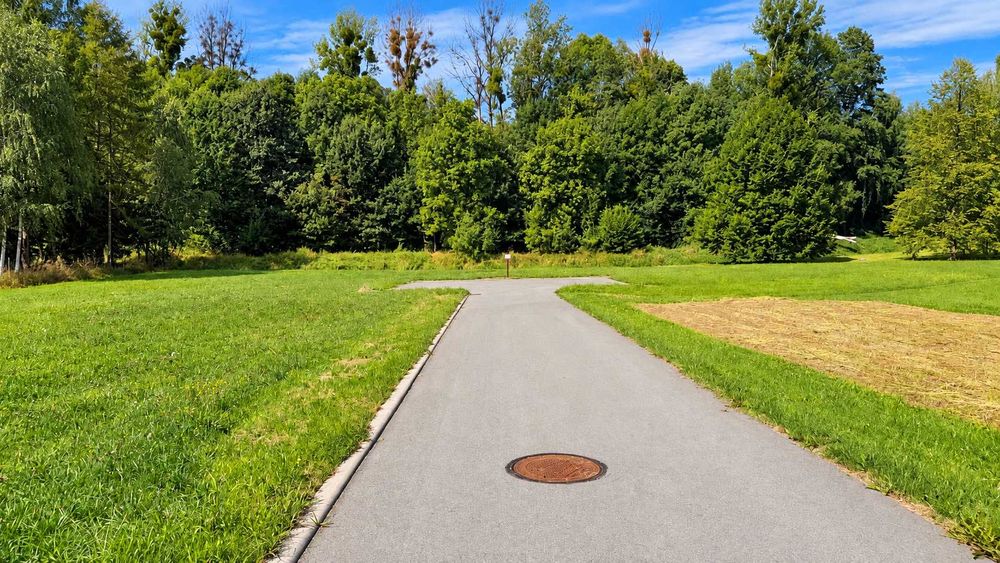 Działka budowlano-rekreacyjna 3124 m² – Orzesze | pełne media | widok na zieleń i rzekę - Widok 5