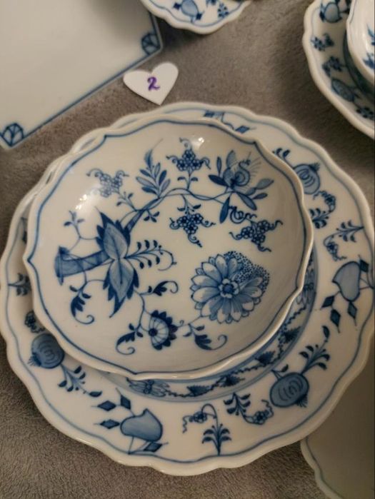 11a  Немецкий синий/луковый рисунок  на порцелянe.Meissen.Винтаж.