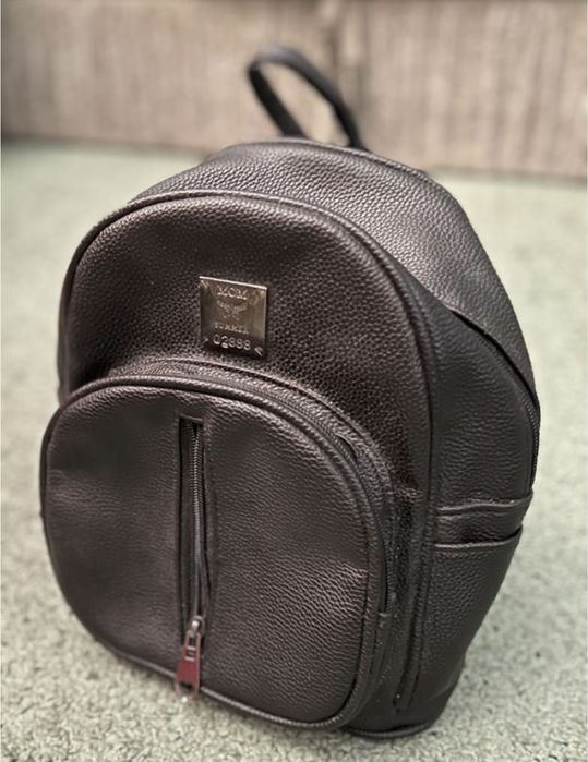 Рюкзак жіночий..