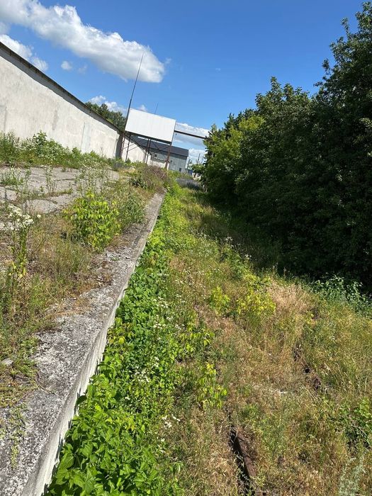 Продаються виробничо складські приміщення 4965 м²