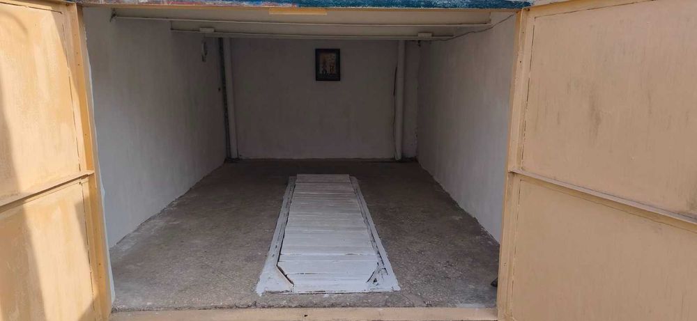 Гараж в гарному стані
