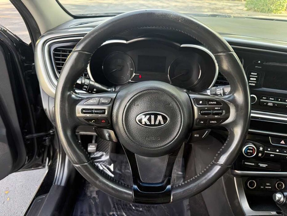 Kia Optima Hybrid      2016