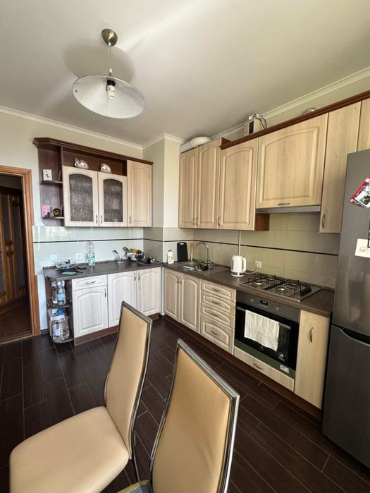 Елементи для кухні: мийка, стільниця, фасади, фурнітура, ручки