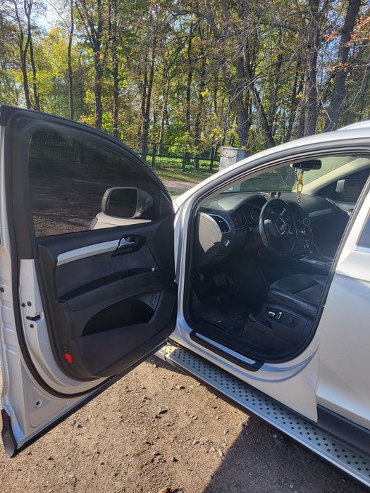 продам audi Q7 3tdi