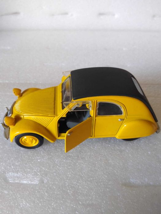 Miniatura Citroen 2 Cavalos de 1952 Novo.