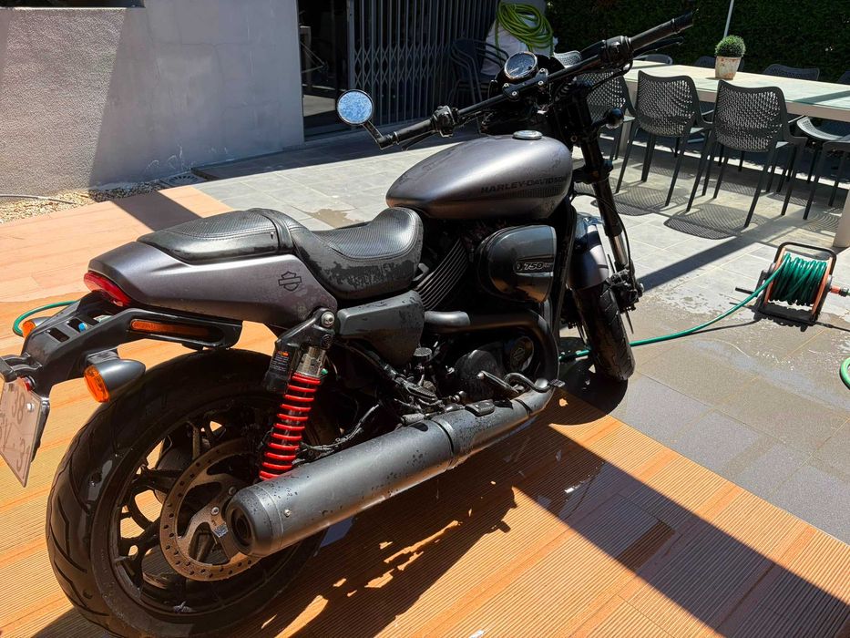 Vendo Moto Harley- Davidson Street 750 (XG750) ano 2017, com apenas 11 000Kms