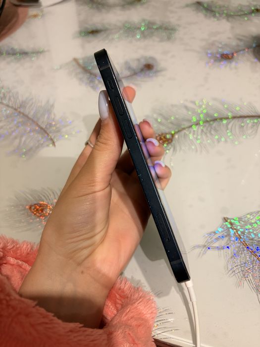 Iphone 12. 128gb