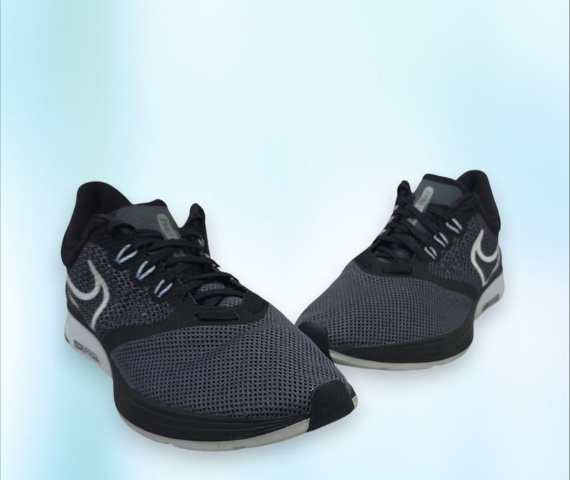 Nike Zoom Strike buty do biegania 44