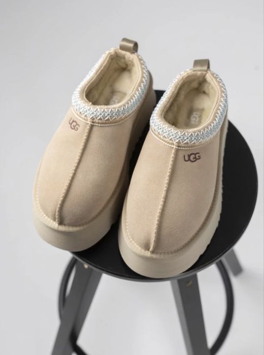 Продам новые угги UGG Tasman