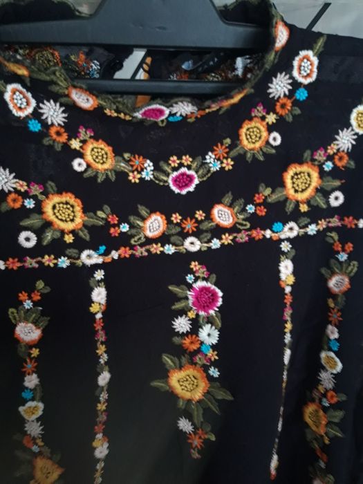 Bluzka zara folk, haftowana