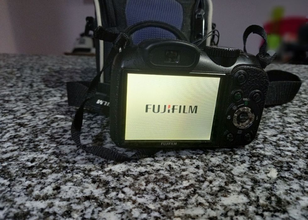 Vendo máquina fotográfica Fujifilm