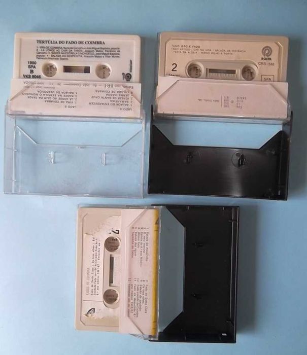 Cassetes de música antigas. Fados de Coimbra, Marco Paulo, etc.