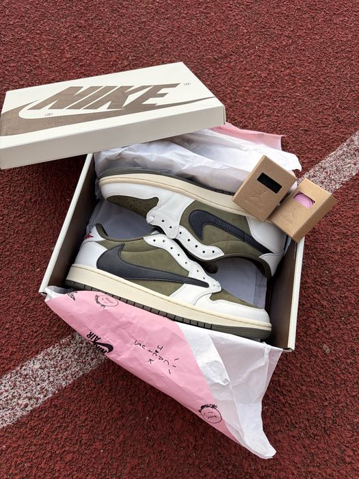 Jordan 1 Retro Low OG SP Travis Scott Medium Olive DM7866-200 | Розмір 43 (27.5 см)