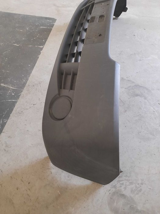 Zderzak przód przedni Vivaro Trafic Primastar 07-14r