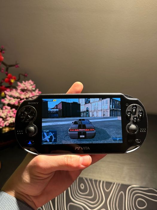 Playstation Vita + zestaw
