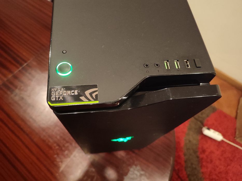 NZXT H440 Razer Edition