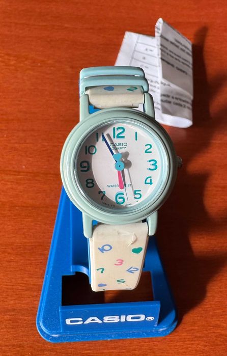 Relógio Vintage Casio Quartz – Coleção Infantil