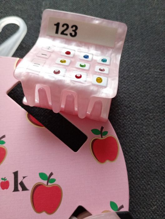 Nowe spinki do włosów klamra