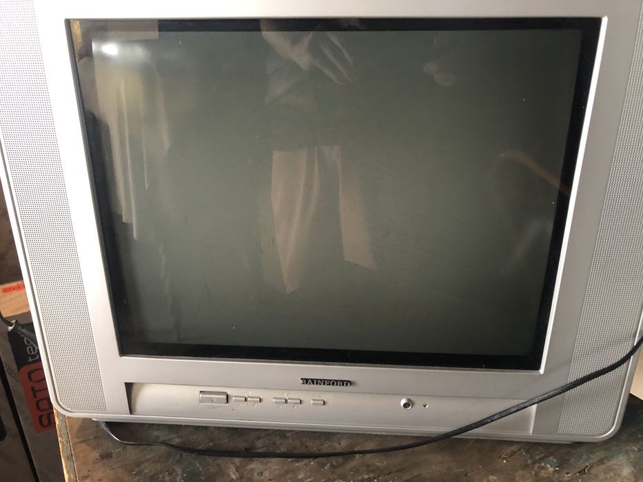 Телевизор на запчасти