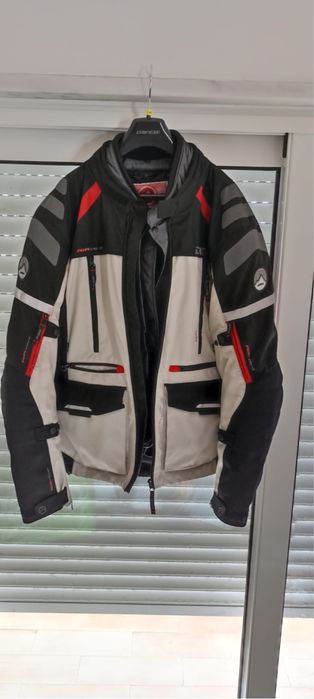 Casaco de mota da marca DANE